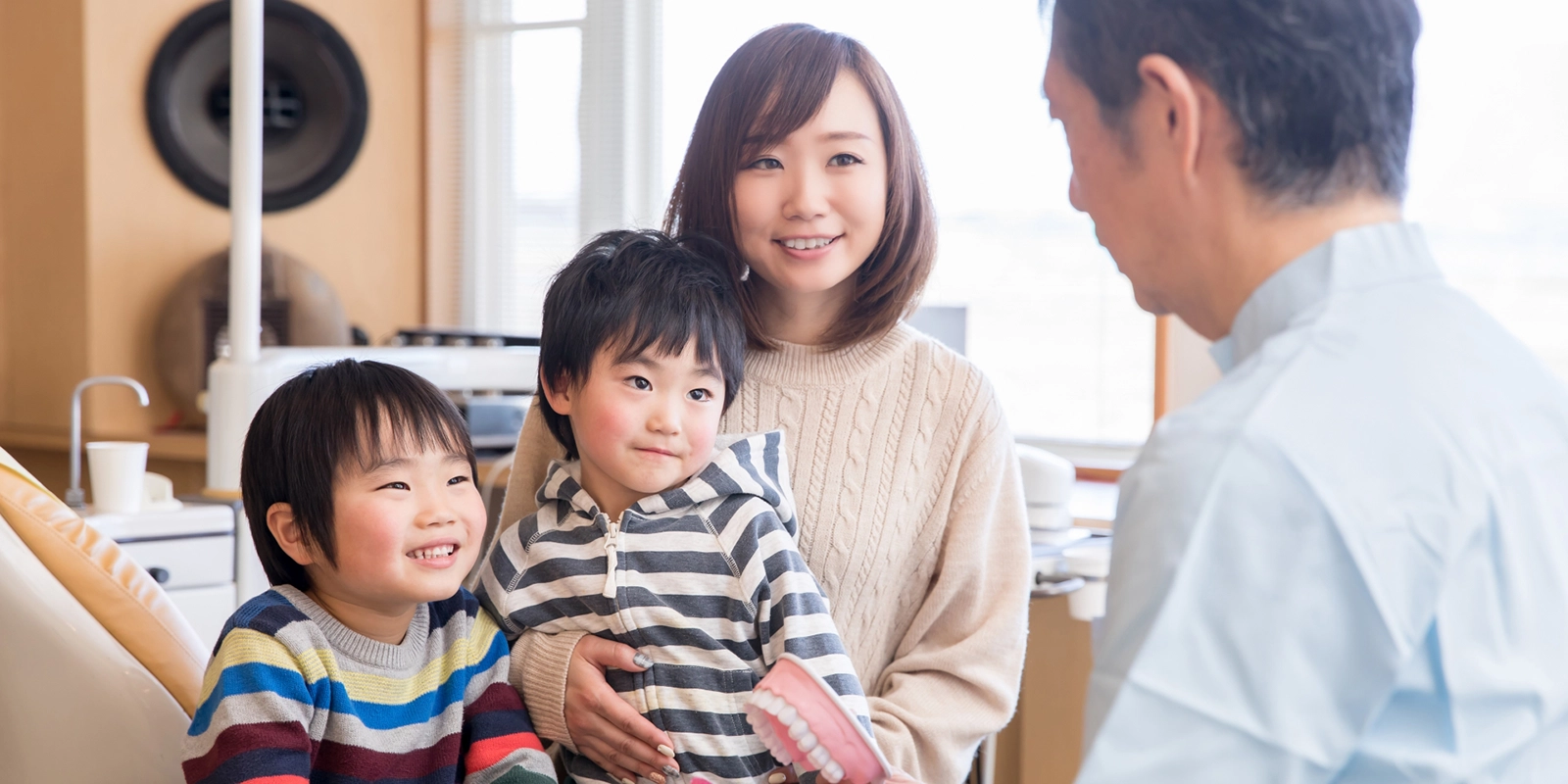 親子と歯科医師